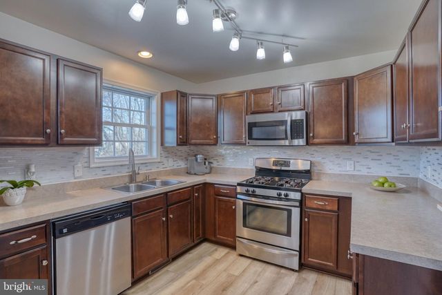 45 E BUCK POINT RD, Clayton, DE 19938