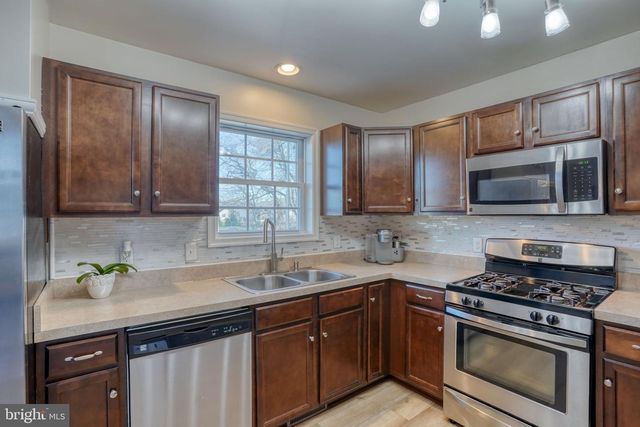 45 E BUCK POINT RD, Clayton, DE 19938