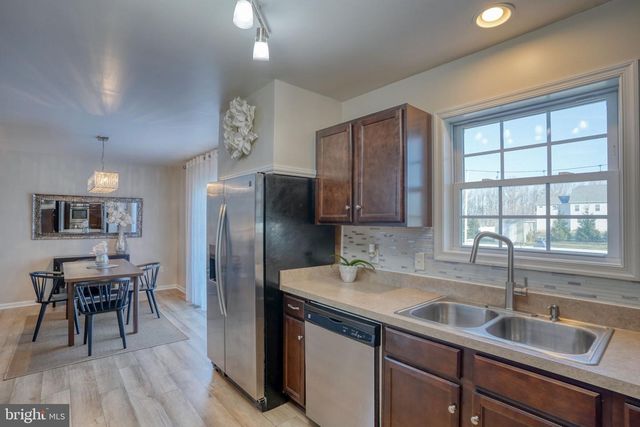 45 E BUCK POINT RD, Clayton, DE 19938