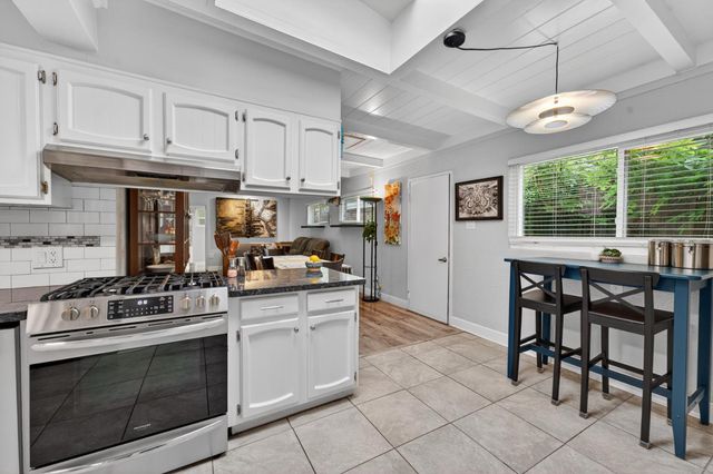 4804 61st St, Sacramento, CA 95820