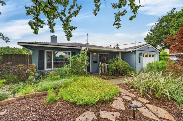 4804 61st St, Sacramento, CA 95820