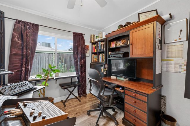 4804 61st St, Sacramento, CA 95820