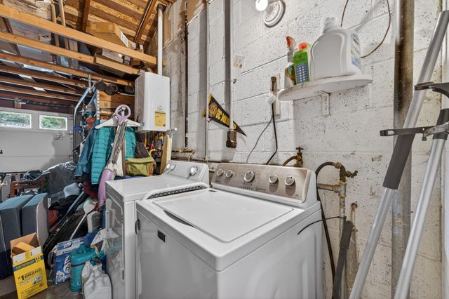 4804 61st St, Sacramento, CA 95820