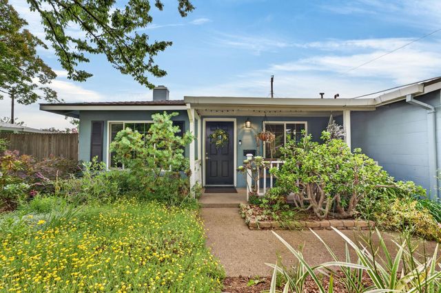 4804 61st St, Sacramento, CA 95820