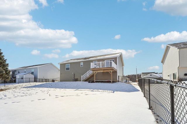 440 White Spruce Avenue, Baraboo, WI 53913