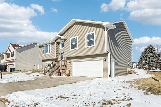 440 White Spruce Avenue, Baraboo, WI 53913