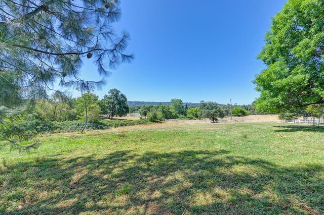 1200 Gold Hill Rd, Newcastle, CA 95658
