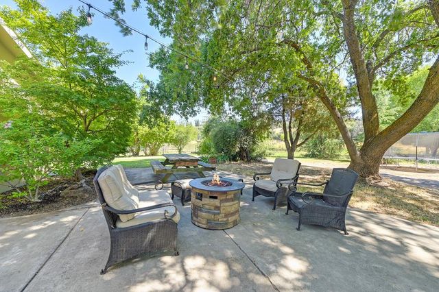 1200 Gold Hill Rd, Newcastle, CA 95658