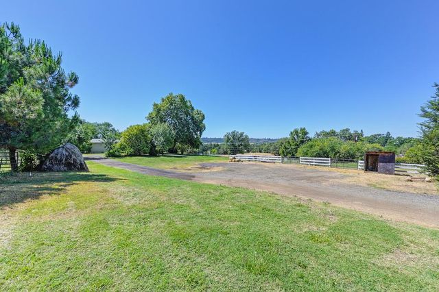 1200 Gold Hill Rd, Newcastle, CA 95658