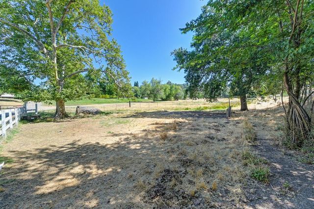 1200 Gold Hill Rd, Newcastle, CA 95658