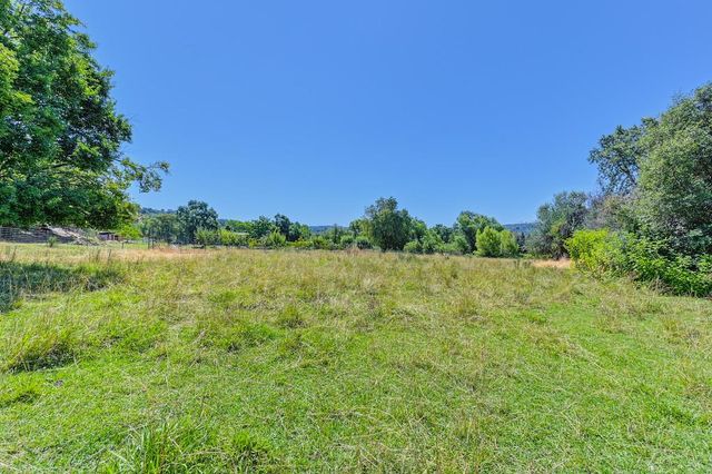 1200 Gold Hill Rd, Newcastle, CA 95658