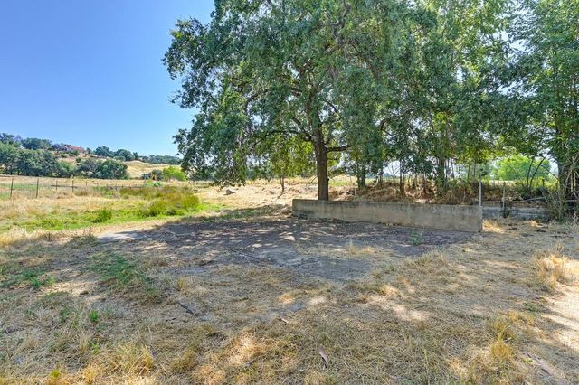 1200 Gold Hill Rd, Newcastle, CA 95658