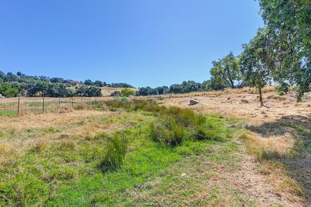 1200 Gold Hill Rd, Newcastle, CA 95658