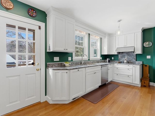 24 Blake Rd, Brookline, MA 02445