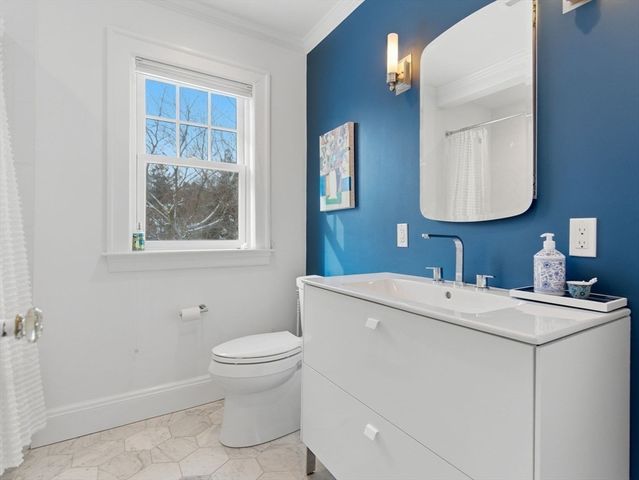 24 Blake Rd, Brookline, MA 02445