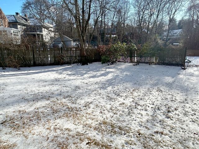 24 Blake Rd, Brookline, MA 02445