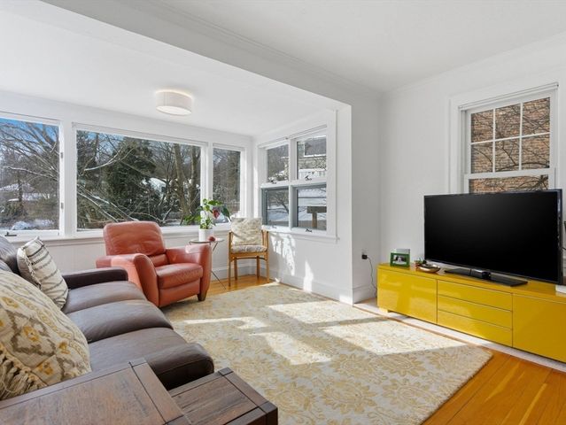 24 Blake Rd, Brookline, MA 02445