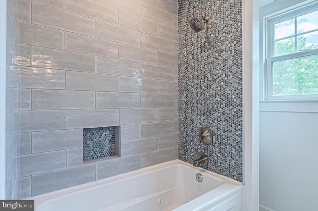 535 PARK RD, Mays Landing, NJ 08330