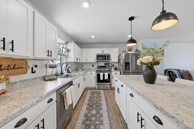 130 Union Station Way, Ohio Twp, OH 45157