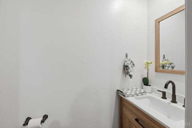 130 Union Station Way, Ohio Twp, OH 45157