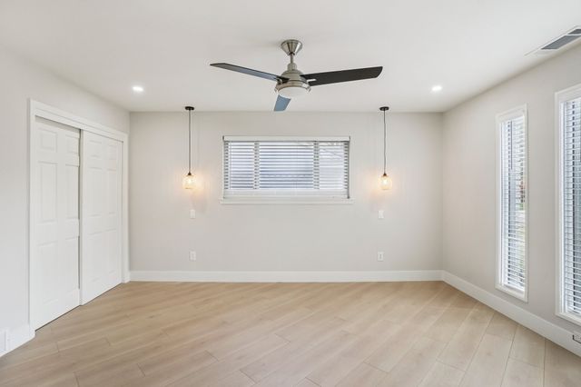 3237 Timberview Road, Dallas, TX 75229