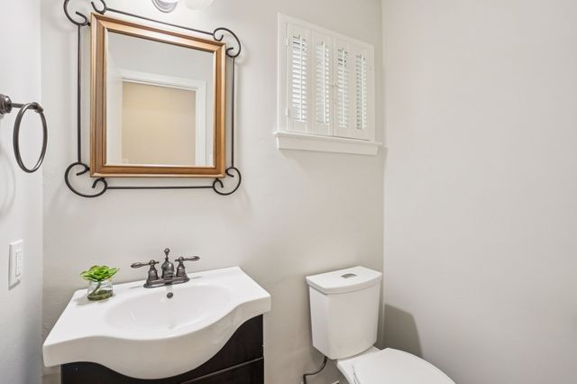 3237 Timberview Road, Dallas, TX 75229