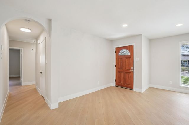 3237 Timberview Road, Dallas, TX 75229