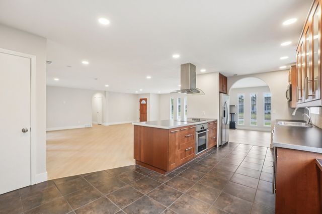 3237 Timberview Road, Dallas, TX 75229