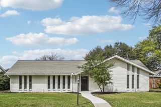 3237 Timberview Road, Dallas, TX 75229