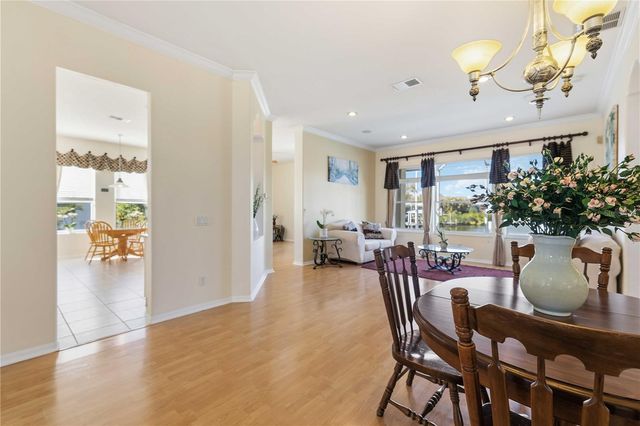 136 41ST CIRCLE E, Bradenton, FL 34208