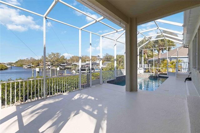 136 41ST CIRCLE E, Bradenton, FL 34208