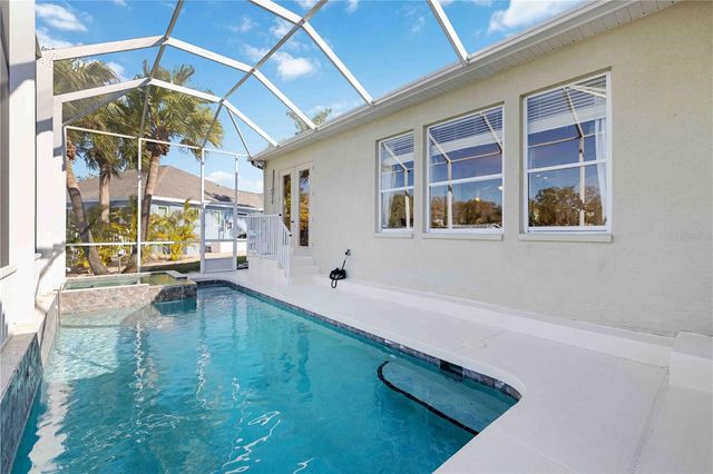 136 41ST CIRCLE E, Bradenton, FL 34208