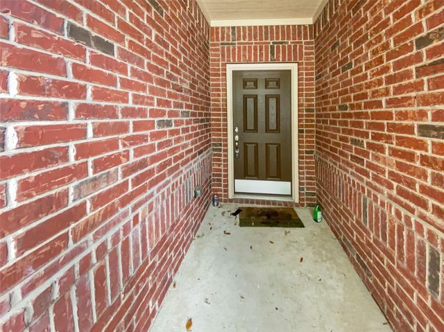 5614 Straight Way, Houston, TX 77339