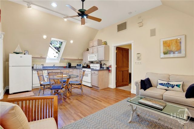 331 Silver Stream Lane, Richmond Hill, GA 31324