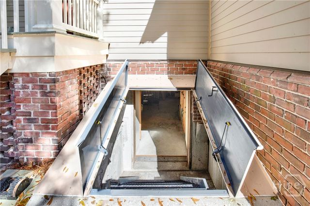 331 Silver Stream Lane, Richmond Hill, GA 31324