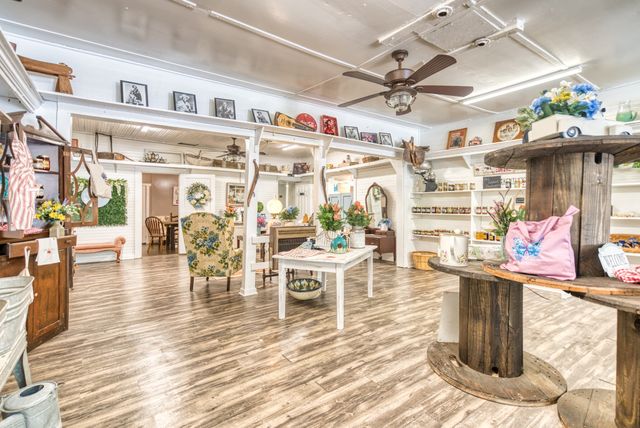 7455 Plano Rd, Bowling Green, KY 42104