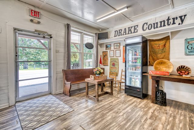 7455 Plano Rd, Bowling Green, KY 42104