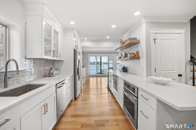 30 Shorefront Park, Norwalk, CT 06854