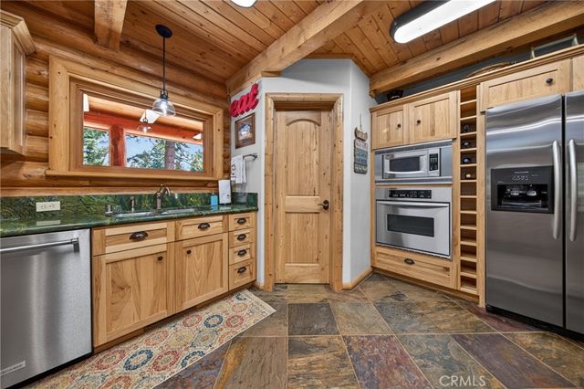 489 Dinsmore Drive, Westwood, CA 96137