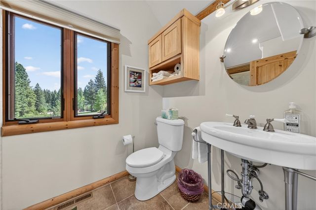 489 Dinsmore Drive, Westwood, CA 96137