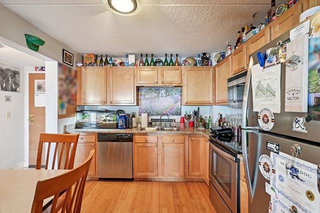 200 Cove Way 1004, Quincy, MA 02169