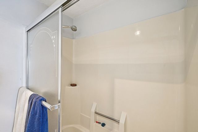 200 Cove Way 1004, Quincy, MA 02169