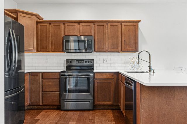 704 Mission Point Road, Iowa City, IA 52245