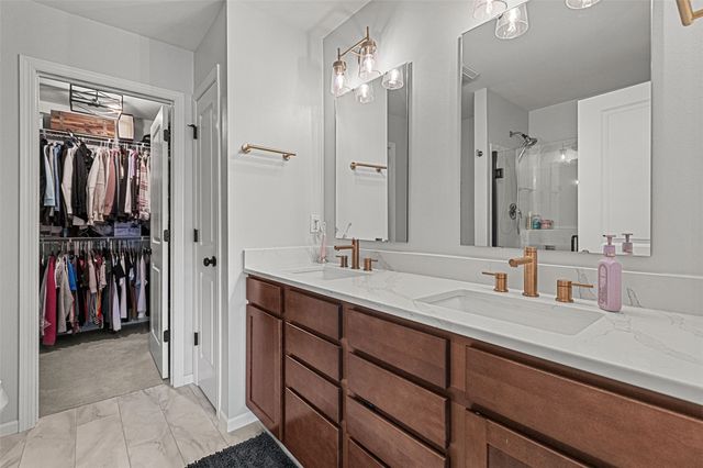 704 Mission Point Road, Iowa City, IA 52245