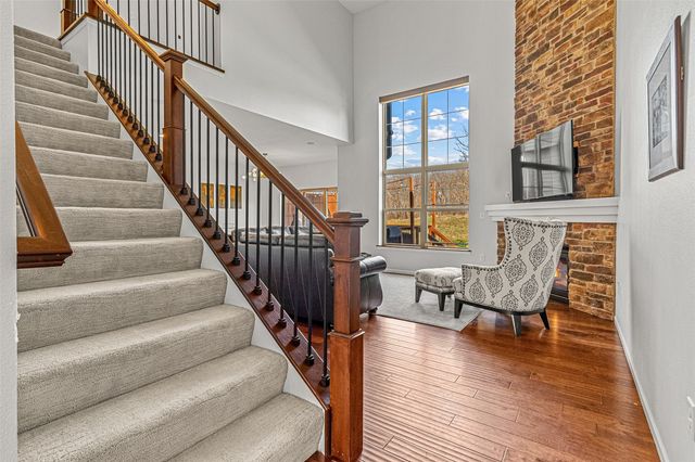 704 Mission Point Road, Iowa City, IA 52245