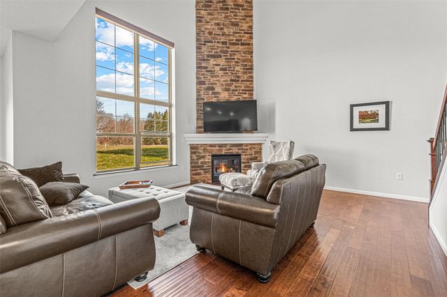 704 Mission Point Road, Iowa City, IA 52245