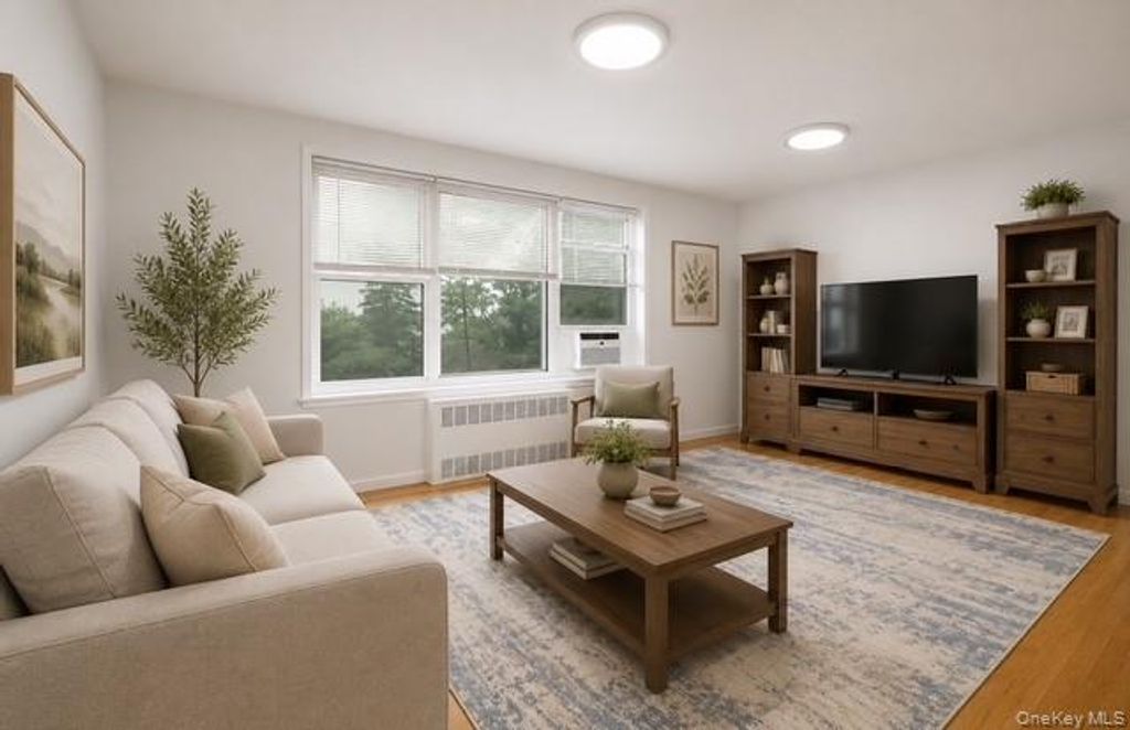 74-45 Yellowstone Boulevard 3D, Rego Park, NY 11374