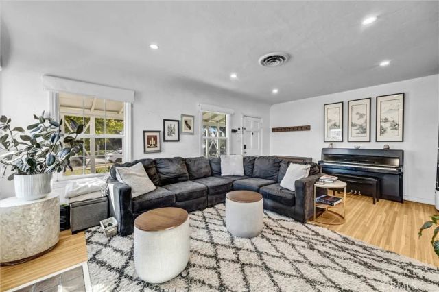 1048 S 1st Street, Alhambra, CA 91801