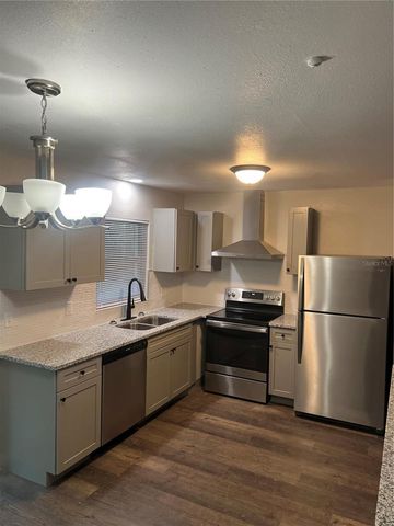 1606 NW 20TH COURT, Ocala, FL 34475
