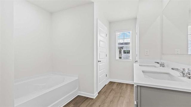 216 Sound Circle, Stockbridge, GA 30281